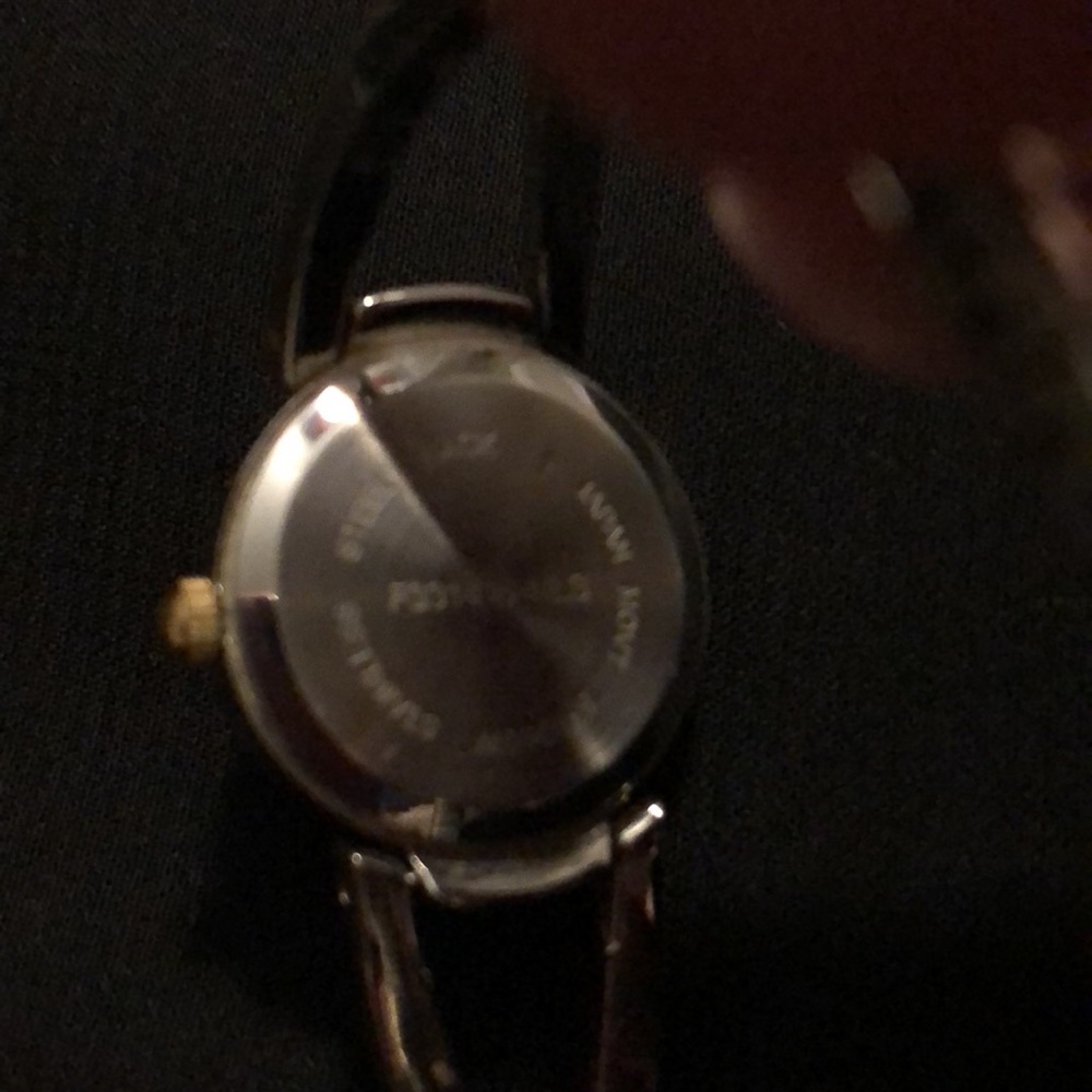 Two-Tone Quartz Watch - Picture 2 of 5